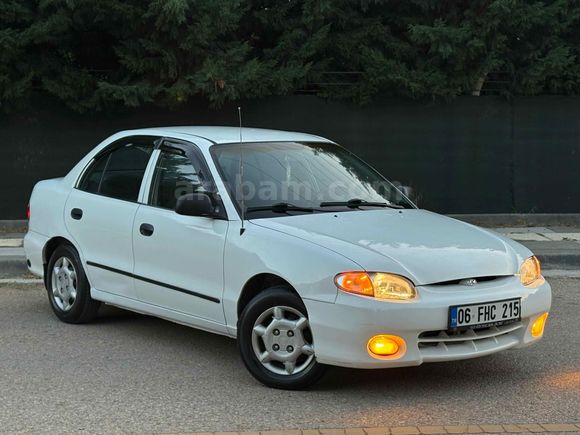 Sahibinden Hyundai Accent 1.5 GLS 1998 Model 
