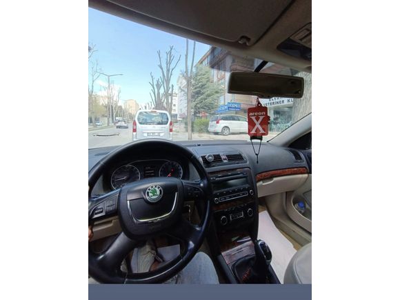 Sahibinden Skoda Octavia 1.6 TDI Elegance 2011 Model
