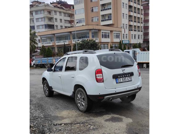 Sahibinden Dacia Duster 1.5 dCi Laureate 2015 Model İstanbul