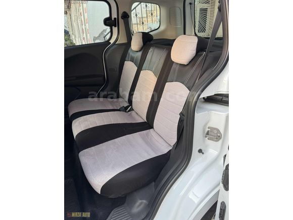 FORD TOURNEO COURİER