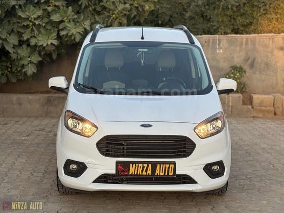 FORD TOURNEO COURİER