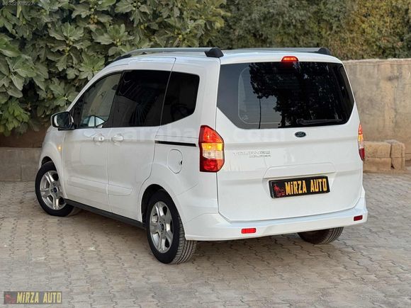 FORD TOURNEO COURİER