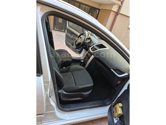 Sahibinden Peugeot 207 1.6 VTi Active 2011 Model 