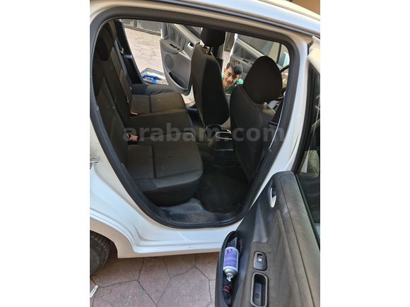 Sahibinden Peugeot 207 1.6 VTi Active 2011 Model 