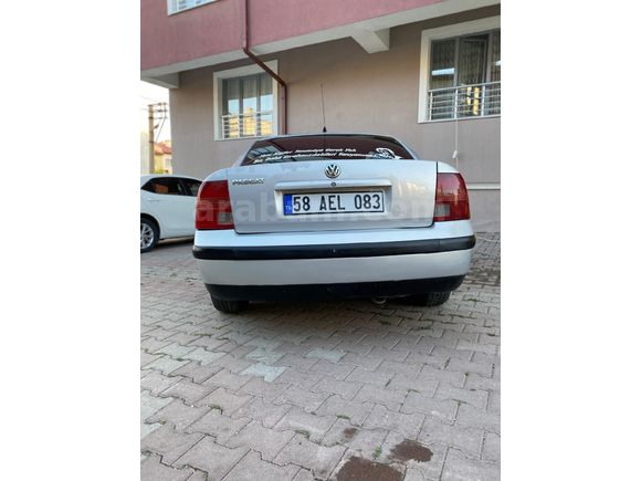 Sahibinden Volkswagen Passat 1.8 Basic 1998 Model