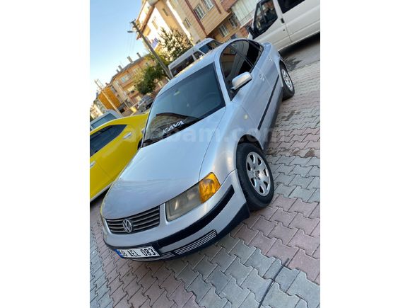 Sahibinden Volkswagen Passat 1.8 Basic 1998 Model