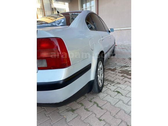 Sahibinden Volkswagen Passat 1.8 Basic 1998 Model