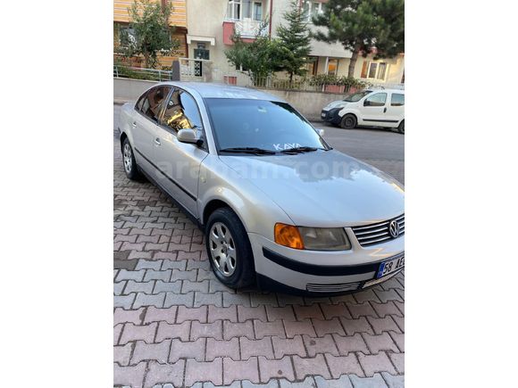 Sahibinden Volkswagen Passat 1.8 Basic 1998 Model