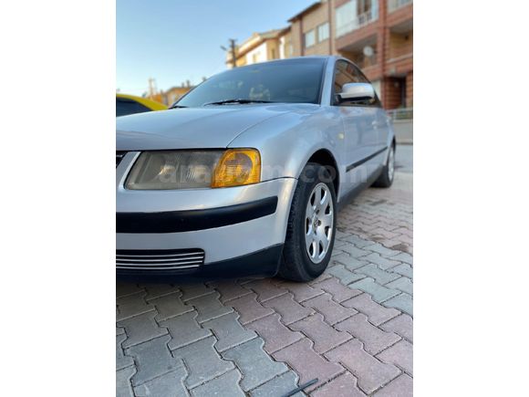 Sahibinden Volkswagen Passat 1.8 Basic 1998 Model