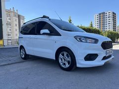 FORD TOURNEO COURİER 2023 MODEL 100 HP AİLE ARACI EMSALSİZ