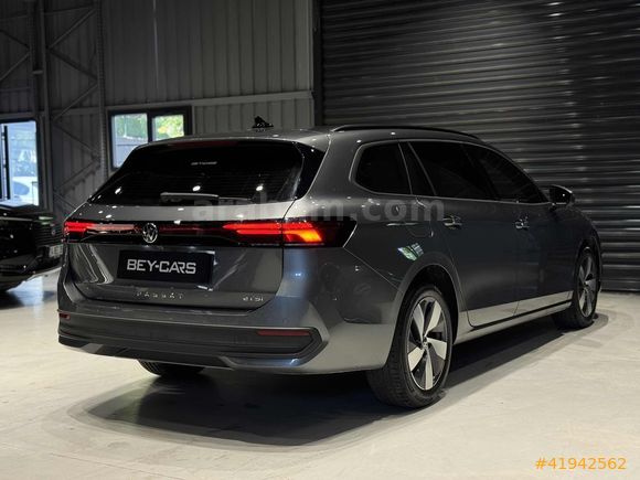 BEY-CARS 2025 PASSAT VARİANT 1.5ETSI IMPRESSİON 13.500KM BOYASIZ
