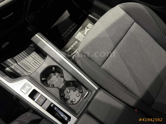 BEY-CARS 2025 PASSAT VARİANT 1.5ETSI IMPRESSİON 13.500KM BOYASIZ