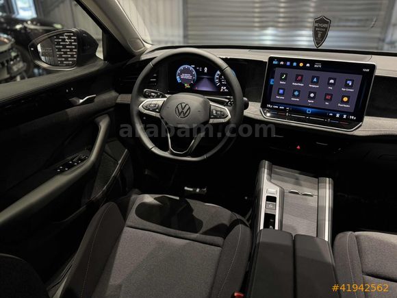BEY-CARS 2025 PASSAT VARİANT 1.5ETSI IMPRESSİON 13.500KM BOYASIZ