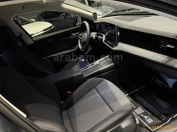 BEY-CARS 2025 PASSAT VARİANT 1.5ETSI IMPRESSİON 13.500KM BOYASIZ