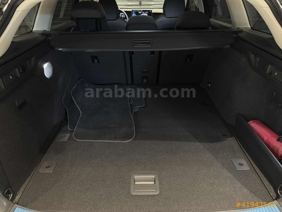 BEY-CARS 2025 PASSAT VARİANT 1.5ETSI IMPRESSİON 13.500KM BOYASIZ