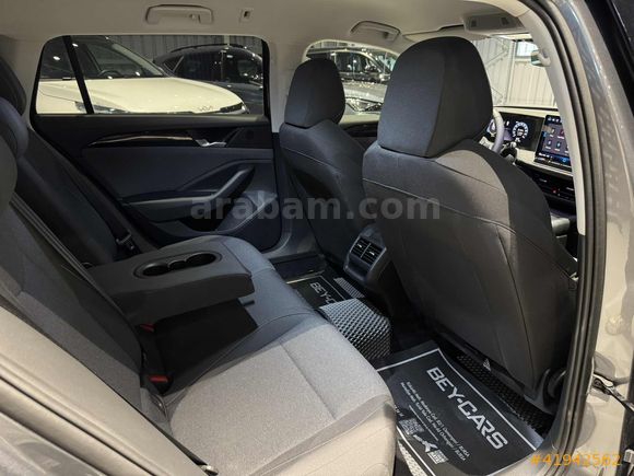 BEY-CARS 2025 PASSAT VARİANT 1.5ETSI IMPRESSİON 13.500KM BOYASIZ