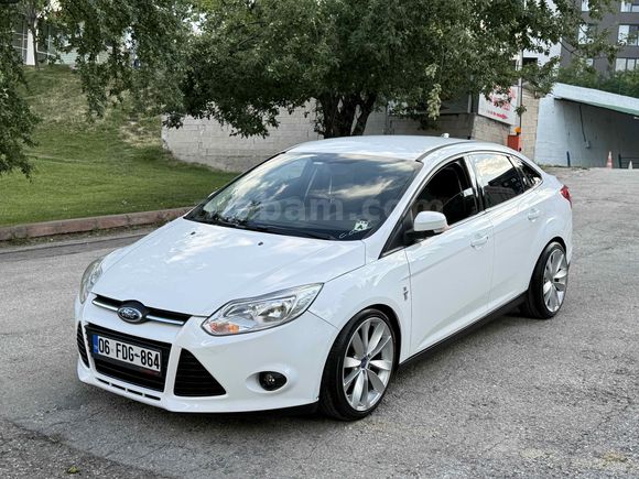 Sahibinden Ford Focus 1.6 Ti-VCT Trend X 2014 Model 