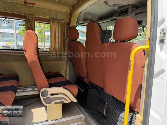 AZİZOĞLU'DAN 2011 RENAULT MASTER 17+1 OKUL TAŞITI 240 BİNDE