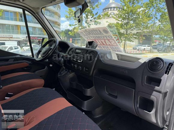 AZİZOĞLU'DAN 2011 RENAULT MASTER 17+1 OKUL TAŞITI 240 BİNDE