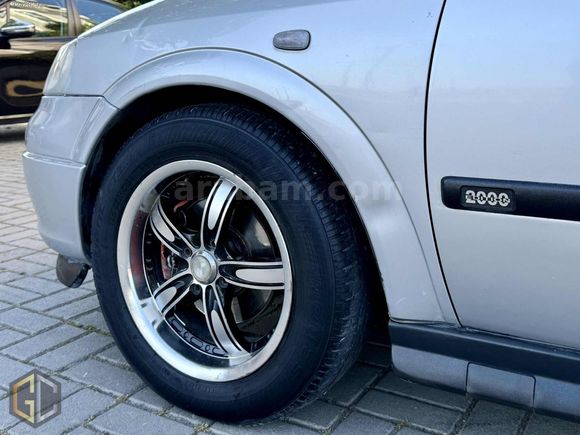 Opel Astra 1.6 16V Edition 2001 Tertemiz K.K 12 Taksit