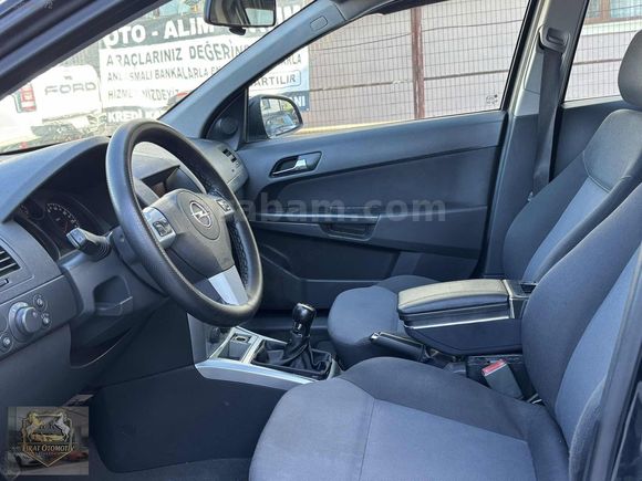 2013 HATASIZ-BOYASIZ 184.000 KM BENZİN-LPG