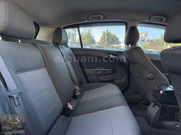 2013 HATASIZ-BOYASIZ 184.000 KM BENZİN-LPG