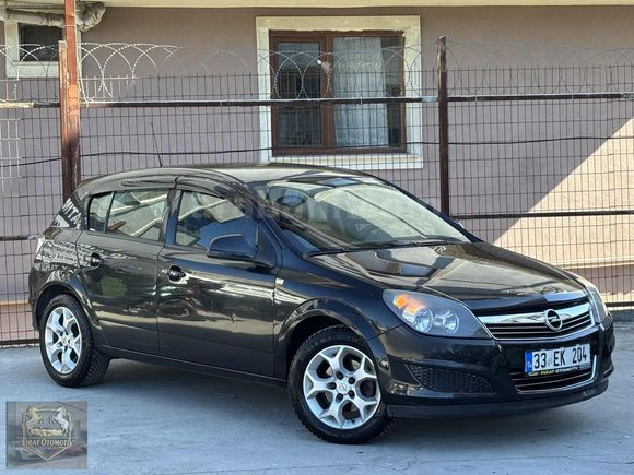 2013 HATASIZ-BOYASIZ 184.000 KM BENZİN-LPG