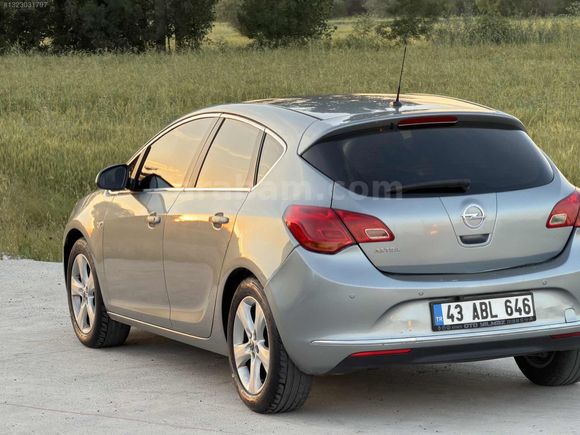 SAHİBİNDEN TEMİZ 2012 OPEL ASTRA BENZİN & LPG 157.000 KM