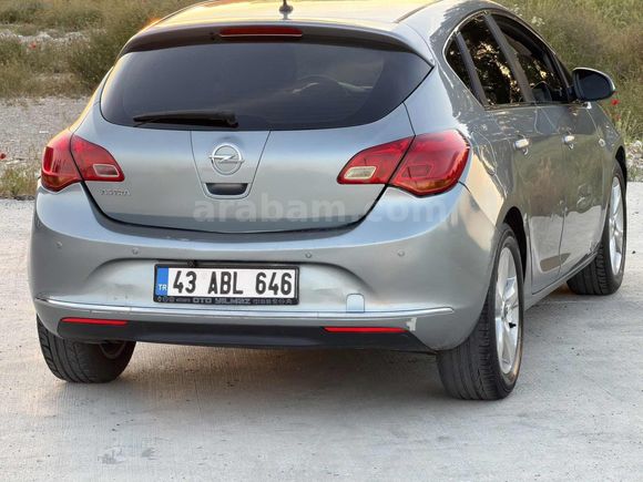 SAHİBİNDEN TEMİZ 2012 OPEL ASTRA BENZİN & LPG 157.000 KM