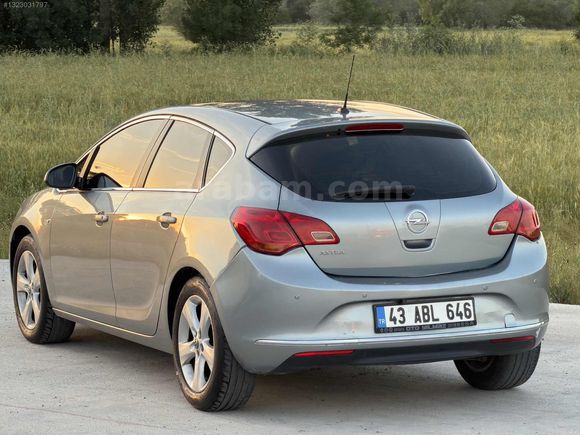 SAHİBİNDEN TEMİZ 2012 OPEL ASTRA BENZİN & LPG 157.000 KM