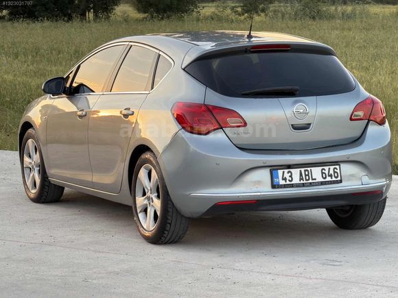 SAHİBİNDEN TEMİZ 2012 OPEL ASTRA BENZİN & LPG 157.000 KM