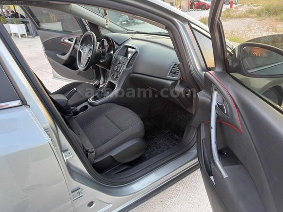 SAHİBİNDEN TEMİZ 2012 OPEL ASTRA BENZİN & LPG 157.000 KM