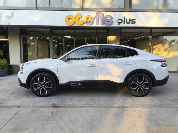 2024 MODEL 31000 KM DEĞİŞENSİZ BOYASIZ E-C4X