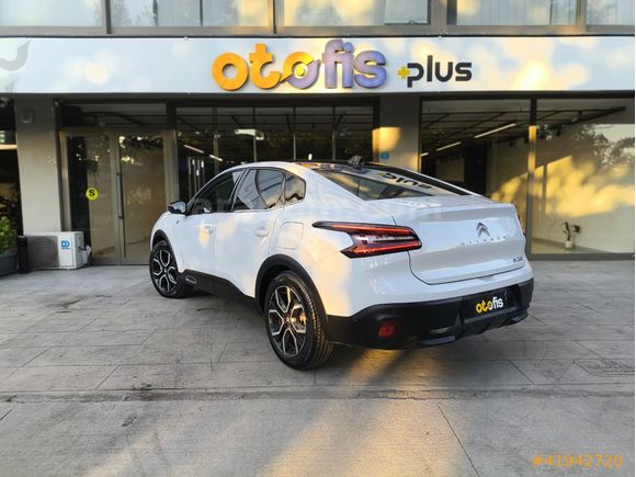2024 MODEL 31000 KM DEĞİŞENSİZ BOYASIZ E-C4X