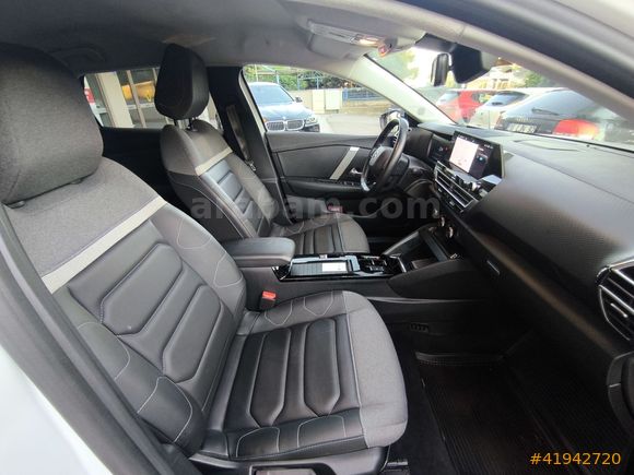 2024 MODEL 31000 KM DEĞİŞENSİZ BOYASIZ E-C4X