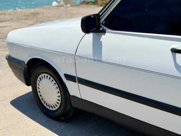 Galeriden Renault R 12 Toros 1990 Model Antalya