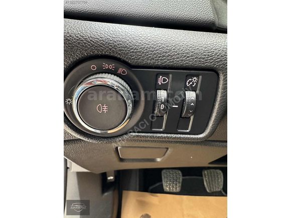 ARABACI OTOMOTİV OPEL ASTRA 1.6 EDİTİON 22015 48.000 KM