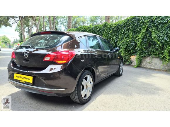 128.000km de | Bakımlı | Masrafsız Kazasız Astra j