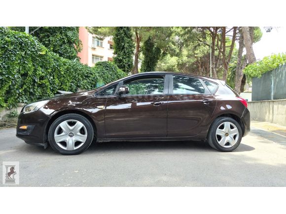 128.000km de | Bakımlı | Masrafsız Kazasız Astra j