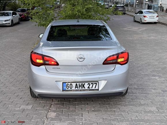 EMSALSİZ KM! 2015 OPEL ASTRA 1.6 SEDAN LPG | 118 BİN KM