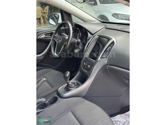 2013+HATASIZ+123 BİN KM'DE+LPĞ ÇELİK SİBOP+18 JANT+TABLET EKRAN