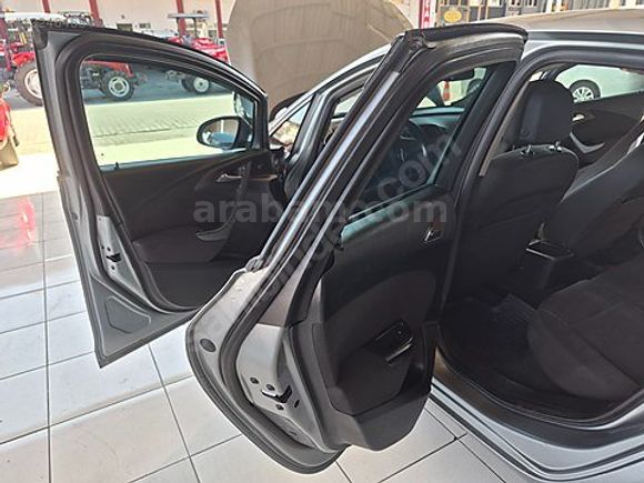 GÜLDALI'DAN 2015MODEL 122000KM'DE ORJİNAL 1.6 LPGLİ ASTRA