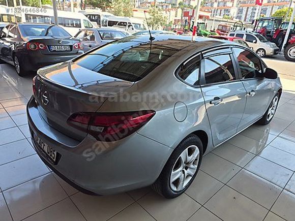 GÜLDALI'DAN 2015MODEL 122000KM'DE ORJİNAL 1.6 LPGLİ ASTRA