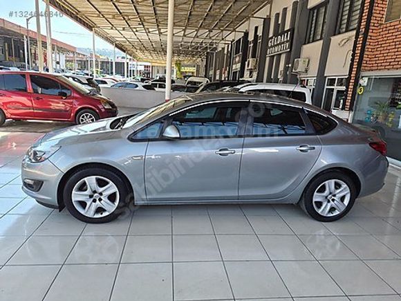 GÜLDALI'DAN 2015MODEL 122000KM'DE ORJİNAL 1.6 LPGLİ ASTRA