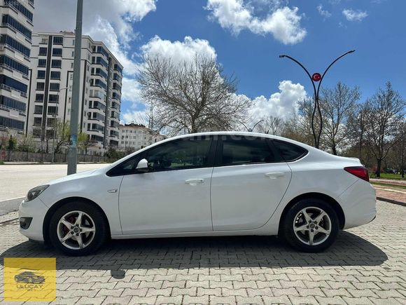 2017 Model Boyasız Hatasız Opel Astra 1.6 Edition plus