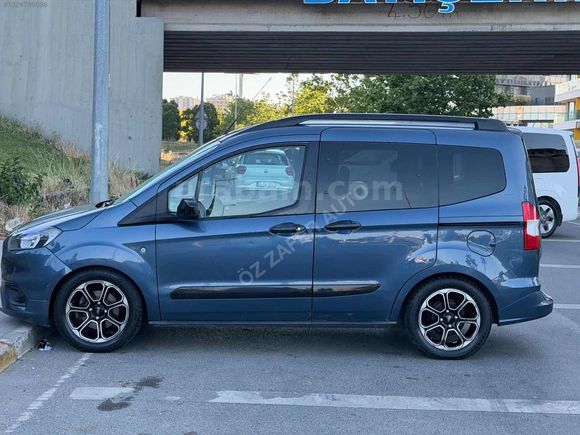 ÖZ ZAFER AUTO'DAN 2022 TİTANİUM PLUS 75.000 KM FORD COURİER