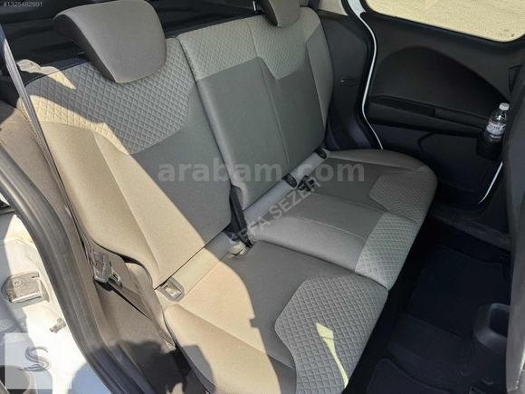// 2020 // FORD // COURİER // TİTANYUM PLUS // 97.000KM // BEYAZ