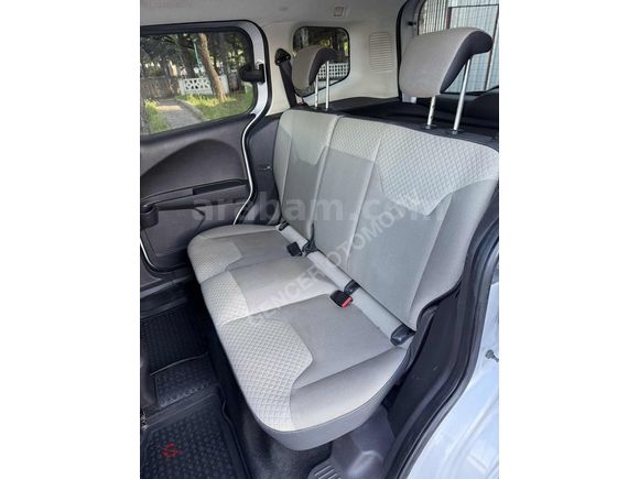 2019 TİTANYUM PLUS OTOMOBİL RUHSATLI HATASIZ