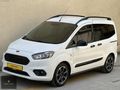 2022 COURRIER TİT.PLUS 76 BİN KM/%20 KDV/SERV B./MAKYAJLI KASA