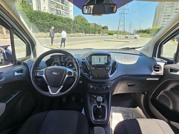 2021 TİTANYUM PLUS 122 KM BAKIMLI HASAR KAYITSIZ